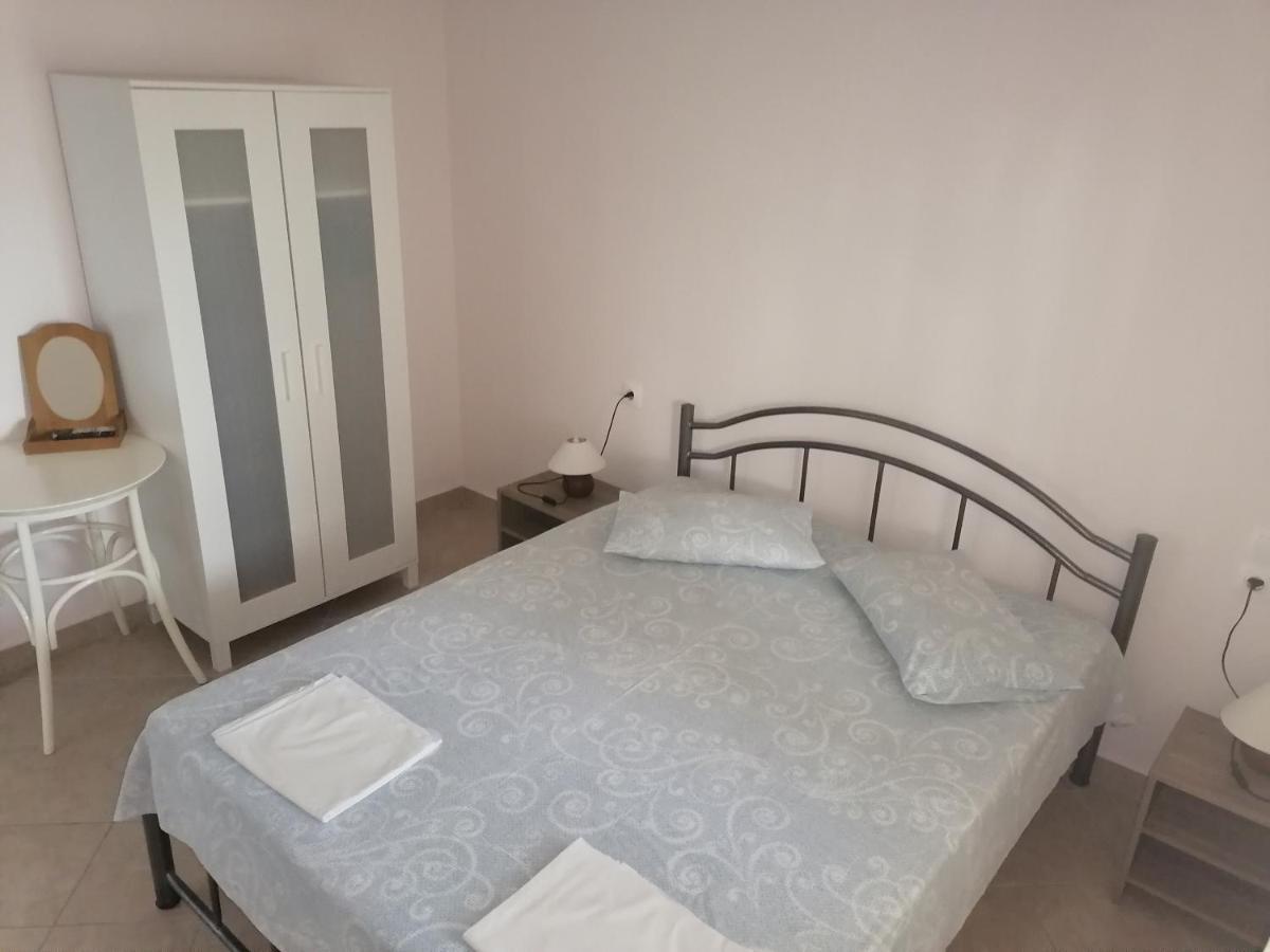 Porto Almira Beachfront House ニキティ エクステリア 写真