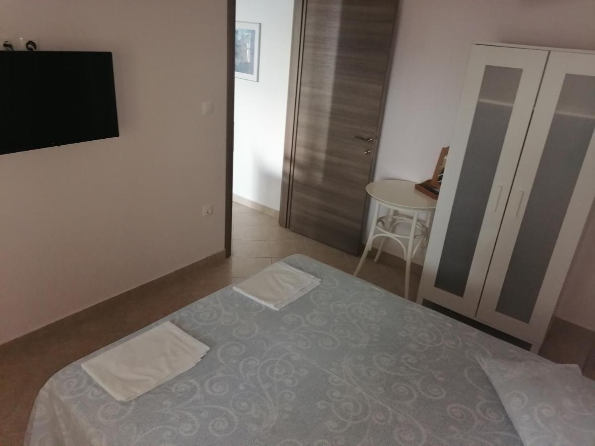 Porto Almira Beachfront House ニキティ エクステリア 写真