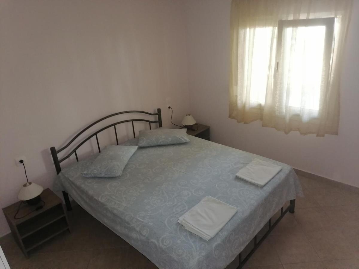 Porto Almira Beachfront House ニキティ エクステリア 写真