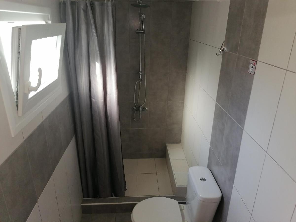 Porto Almira Beachfront House ニキティ エクステリア 写真