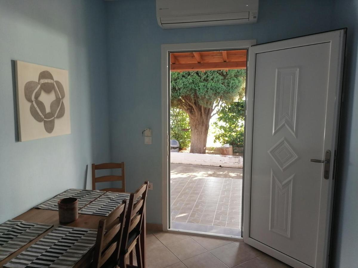 Porto Almira Beachfront House ニキティ エクステリア 写真