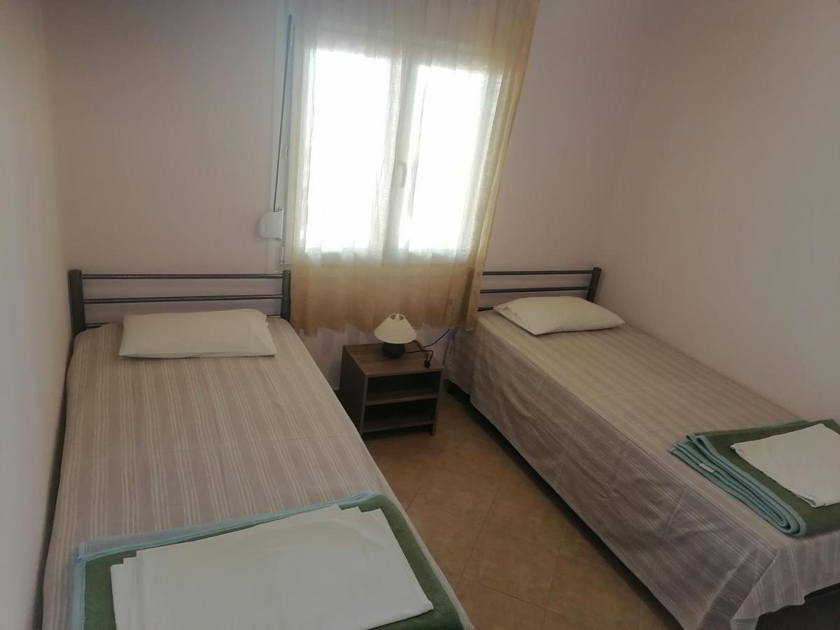 Porto Almira Beachfront House ニキティ エクステリア 写真