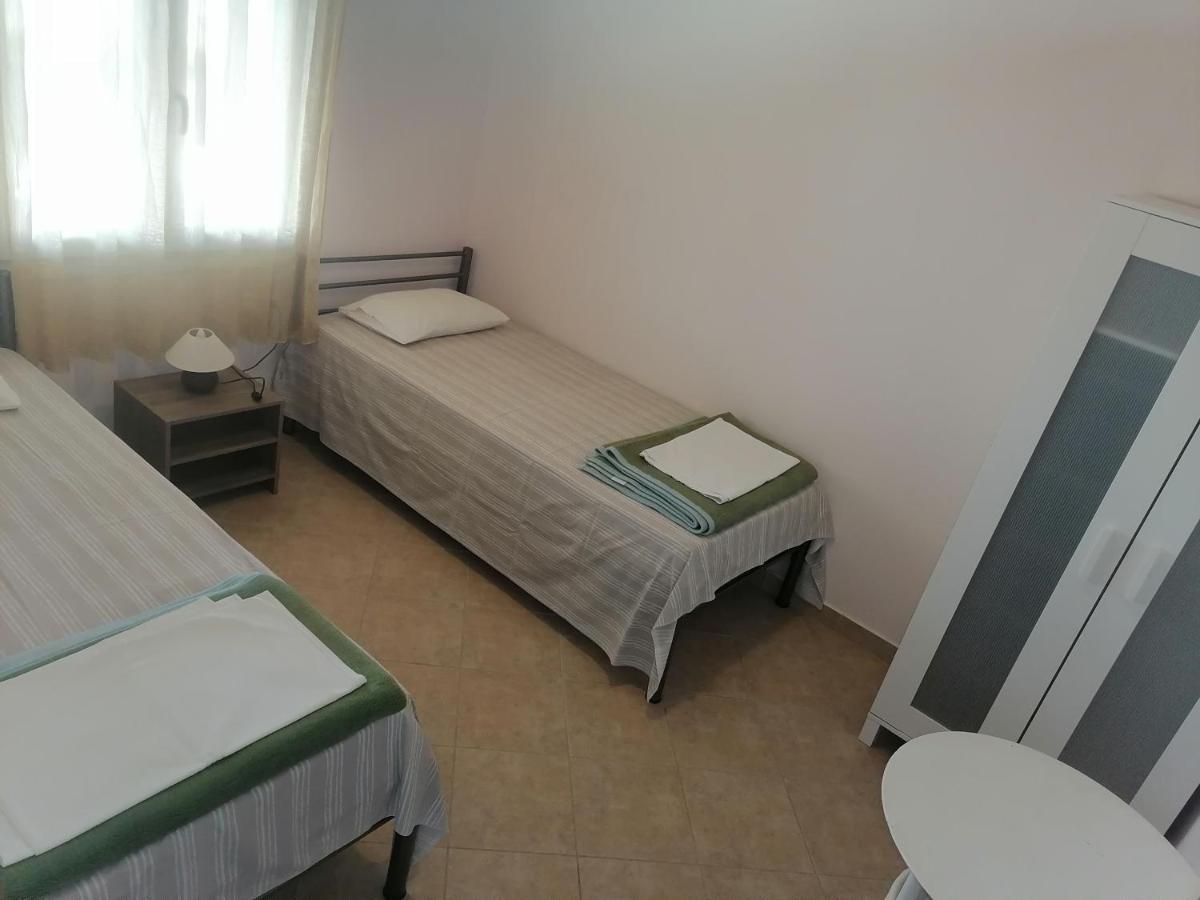 Porto Almira Beachfront House ニキティ エクステリア 写真