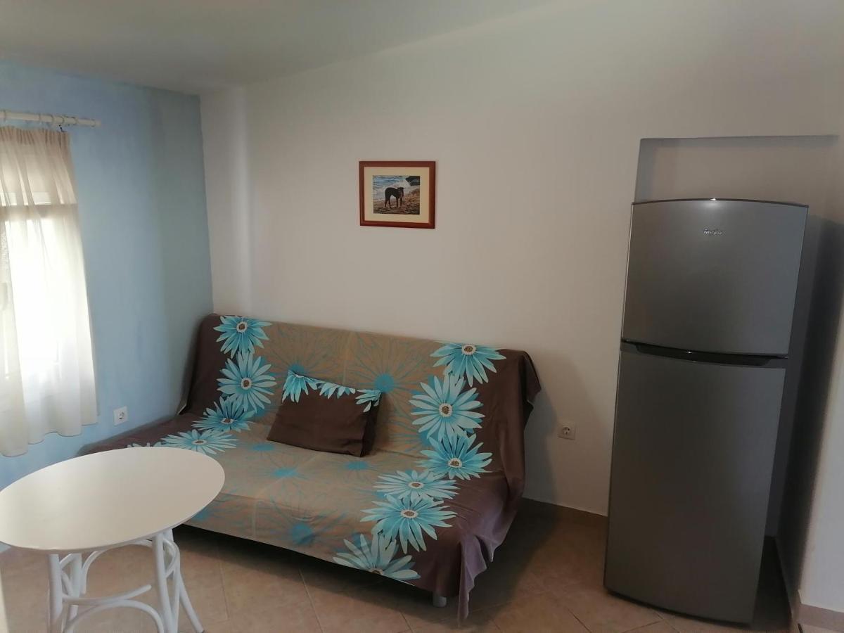 Porto Almira Beachfront House ニキティ エクステリア 写真