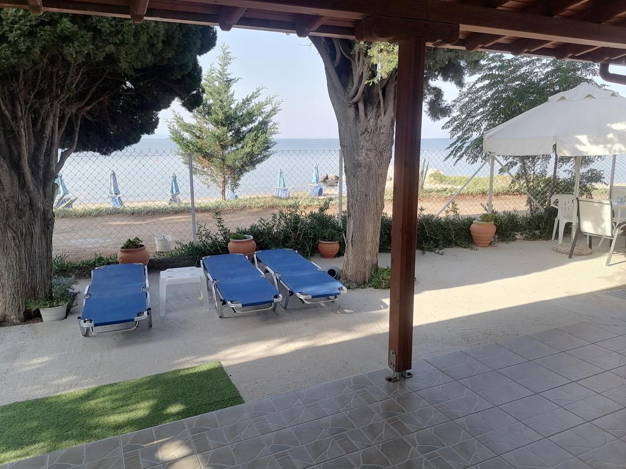Porto Almira Beachfront House ニキティ エクステリア 写真